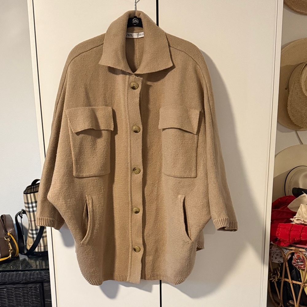 ZARA / Camel Cape Sweater